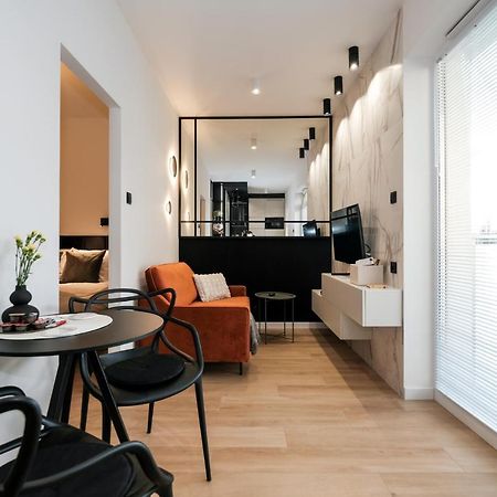 City Mood Apartamenty Lodz Fabryczna 450M Wszystko Nowe Buitenkant foto