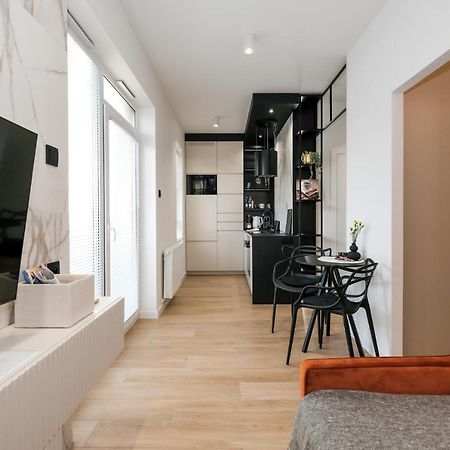 City Mood Apartamenty Lodz Fabryczna 450M Wszystko Nowe Buitenkant foto