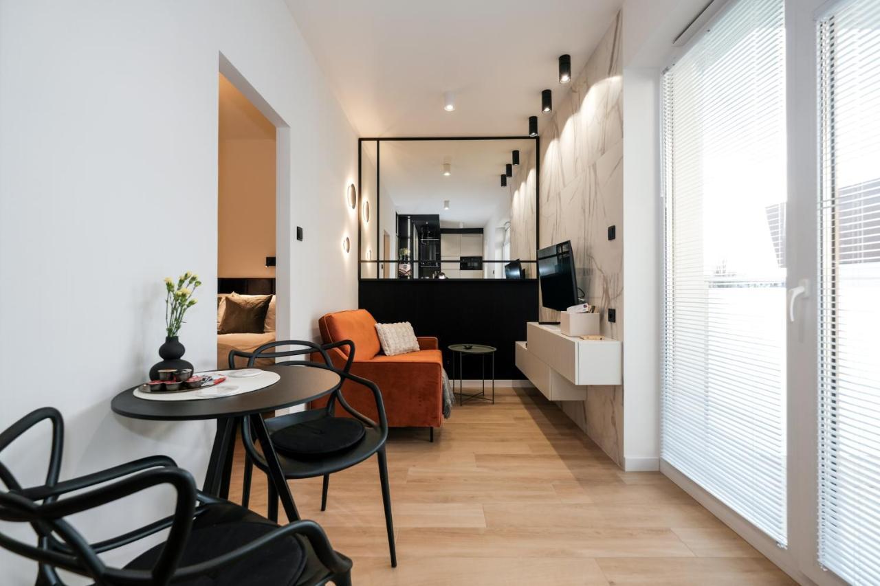 City Mood Apartamenty Lodz Fabryczna 450M Wszystko Nowe Buitenkant foto